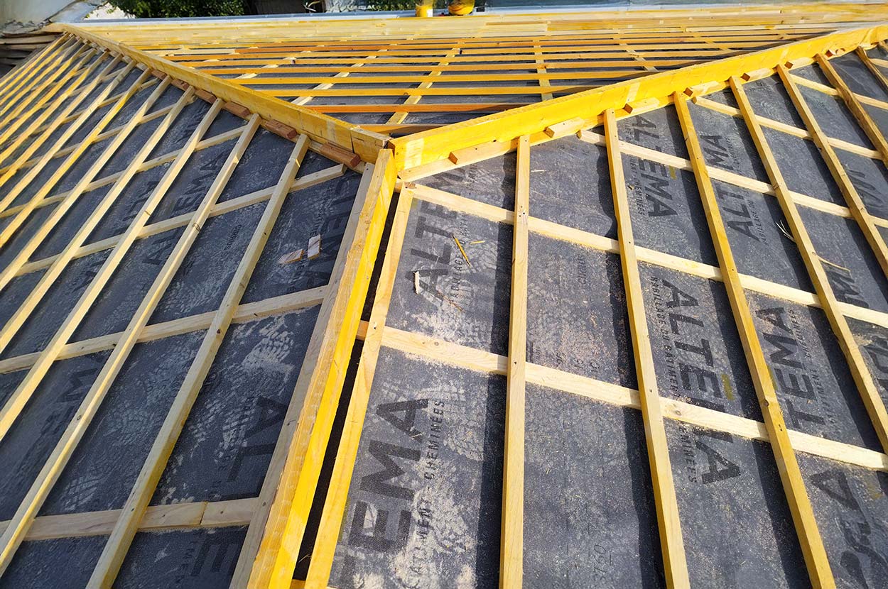 Charpente Côte basque, Charpente Saint Jean de Luz, Charpente Saint Pée sur Nivelle, Couverture Côte basque, Couverture Saint Jean de Luz, Couverture Saint Pée sur Nivelle, Pose de Velux Côte basque, Pose de Velux Saint Jean de Luz, Pose de Velux Saint Pée sur Nivelle, Rénovation Toiture Côte basque, Rénovation Toiture Saint Jean de Luz, Rénovation Toiture Saint Pée sur Nivelle, Zinguerie Côte basque, Zinguerie Saint Jean de Luz, Zinguerie Saint Pée sur Nivelle