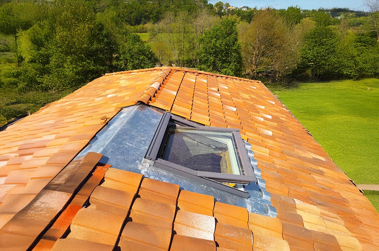 Charpente Côte basque, Charpente Saint Jean de Luz, Charpente Saint Pée sur Nivelle, Couverture Côte basque, Couverture Saint Jean de Luz, Couverture Saint Pée sur Nivelle, Pose de Velux Côte basque, Pose de Velux Saint Jean de Luz, Pose de Velux Saint Pée sur Nivelle, Rénovation Toiture Côte basque, Rénovation Toiture Saint Jean de Luz, Rénovation Toiture Saint Pée sur Nivelle, Zinguerie Côte basque, Zinguerie Saint Jean de Luz, Zinguerie Saint Pée sur Nivelle